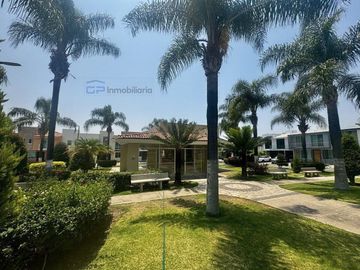 CASA EN VENTA EN NUEVA GALICIA COTO CADIZ