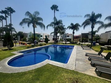 CASA EN VENTA EN NUEVA GALICIA COTO CADIZ