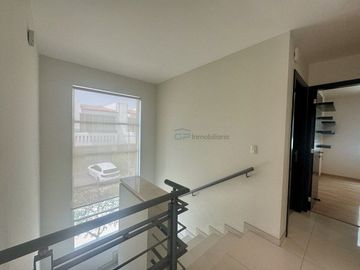 CASA EN VENTA EN NUEVA GALICIA COTO CADIZ