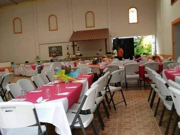 EXCELENTE SALON DE USOS MULTIPLES