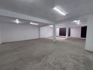 Bodega en Venta Colonia Topo Chico,  con salida a Barragan Monterrey