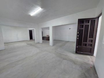 Bodega en Venta Colonia Topo Chico,  con salida a Barragan Monterrey