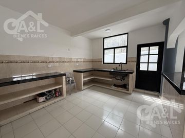 Centrica Casa en Venta con Dos Recamaras en Planta Baja