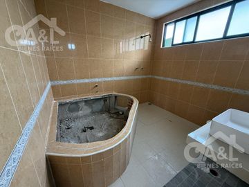 Centrica Casa en Venta con Dos Recamaras en Planta Baja