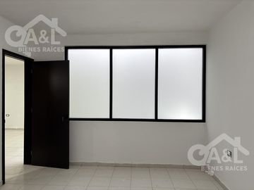 Centrica Casa en Venta con Dos Recamaras en Planta Baja