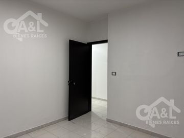 Centrica Casa en Venta con Dos Recamaras en Planta Baja