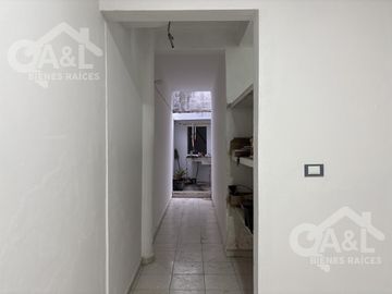 Centrica Casa en Venta con Dos Recamaras en Planta Baja