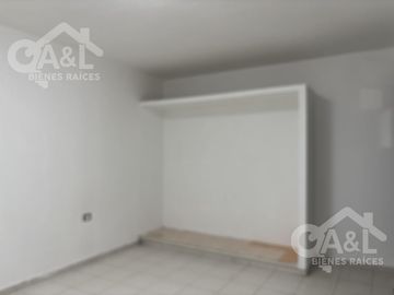 Centrica Casa en Venta con Dos Recamaras en Planta Baja