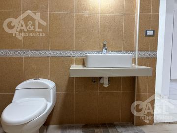 Centrica Casa en Venta con Dos Recamaras en Planta Baja