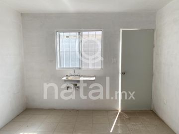 CASA VENTA paseo del valle cerrada platino SALINAS VICTORIA