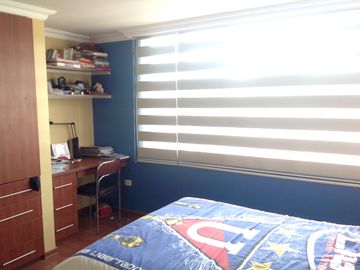 Venta amplia Casa de 5 dormitorios Urbanización UTE sector Calderón