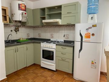 DEPARTAMENTO 1 DORMITORIO AMOBLADO, CENTRO