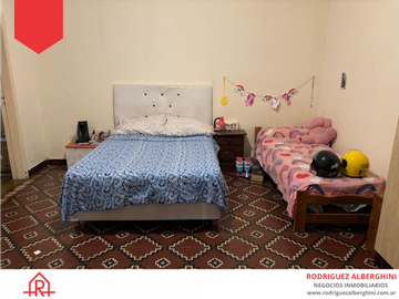 Casa en venta (Calle 16 e/3 y 5)