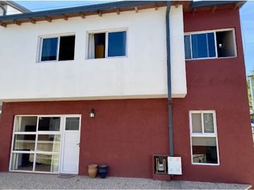VENTA DUPLEX 2 DORMITORIOS C/COCHERA B MIGUEL MUÑOZ CARLOS PAZ