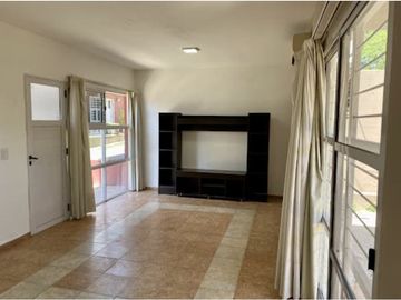 VENTA DUPLEX 2 DORMITORIOS C/COCHERA B MIGUEL MUÑOZ CARLOS PAZ
