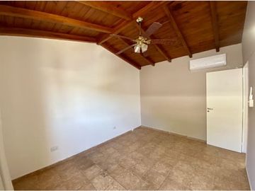 VENTA DUPLEX 2 DORMITORIOS C/COCHERA B MIGUEL MUÑOZ CARLOS PAZ