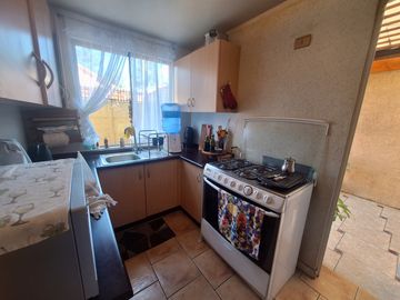 SE VENDE GRAN CASA EN MAIPÚ