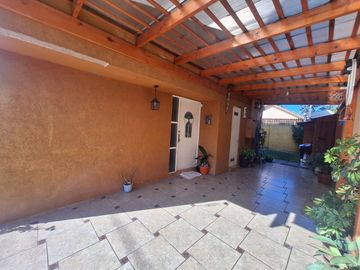 SE VENDE GRAN CASA EN MAIPÚ