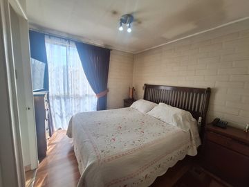 SE VENDE GRAN CASA EN MAIPÚ