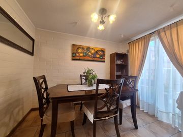 SE VENDE GRAN CASA EN MAIPÚ