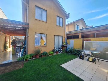 SE VENDE GRAN CASA EN MAIPÚ