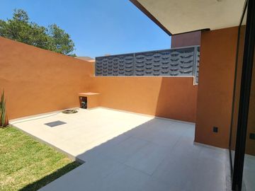 Casa en Venta en Club de Golf Altozano
