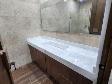 Casa en Venta en Club de Golf Altozano