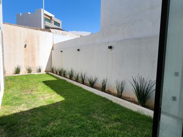 Casa en Venta en Loma alta Tres Marías Fracc privado