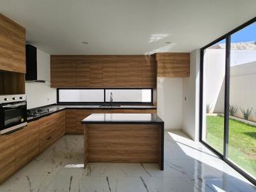 Casa en Venta en Loma alta Tres Marías Fracc privado