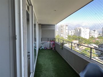 Departamento en Venta en Av. Simon Bolivar 2543, Ñuñoa