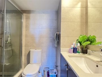 Departamento en Venta en Av. Simon Bolivar 2543, Ñuñoa