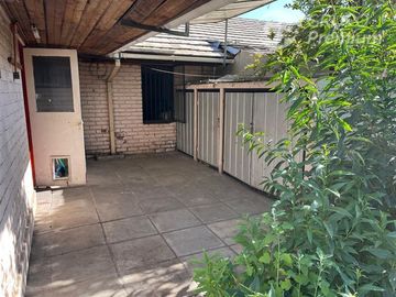 Casa en Venta en EXCELENTE UBICACION VISVIRI/ ALONSO CAMARGO 109/254 M2 LAS CONDES