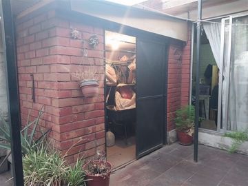 Casa en Venta en Casa esquina 3D 2B excelente ubicación, Walker Martínez, La Florida