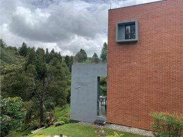 Venta de Hermosa Casa Alto de Palmas Unitas Cerrada Via Aeropuerto
