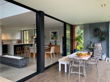 Venta de Hermosa Casa Alto de Palmas Unitas Cerrada Via Aeropuerto