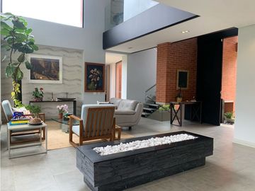 Venta de Hermosa Casa Alto de Palmas Unitas Cerrada Via Aeropuerto