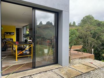 Venta de Hermosa Casa Alto de Palmas Unitas Cerrada Via Aeropuerto