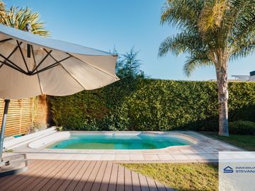 Casa en venta de 4 dormitorios c/ cochera en Maipú