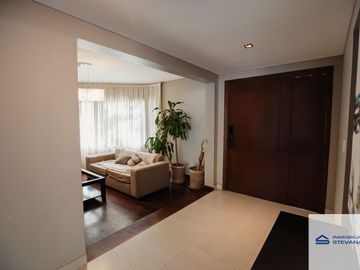 Casa en venta de 4 dormitorios c/ cochera en Maipú