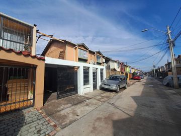 CASA QUILICURA, JARDINES DEL NORTE