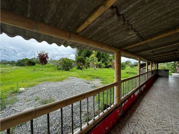 Venta Finca Ganadera y Cafetera Montenegro, Armenia