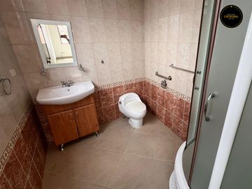 Casa de venta en Portón de las Lomas – código:21805