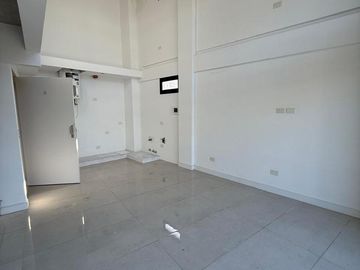 Venta 2 amb ,Cochera y Baulera a Estrenar. Olivos/Rio