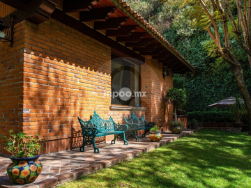 Casa en venta en Lomas de Tecamachalco
