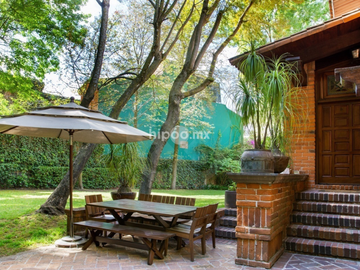 Casa en venta en Lomas de Tecamachalco