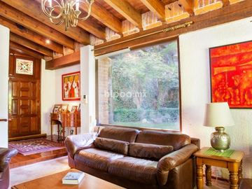 Casa en condominio en venta en Lomas de Tecamachalco