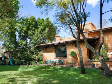 Casa en condominio en venta en Lomas de Tecamachalco