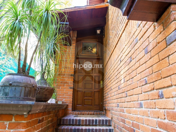 Casa en condominio en venta en Lomas de Tecamachalco