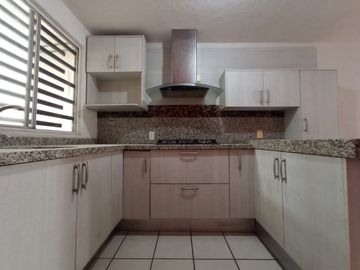 EXCELENTE CASA EN VENTA CERCA DEL REAL DEL SOL, VILLAS DE LA HACIENDA
