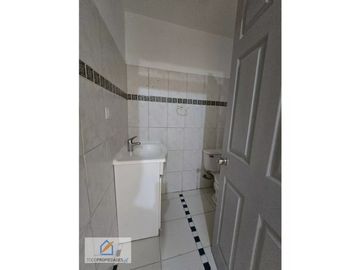 Recién remodelado! Duplex Barrio Lastarria para inversión con arrendatario